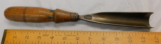 D. R. Barton 1 1/8" No. 11 Carving Gouge