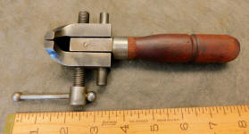 L. S. Starrett No. 86 Hand Vise