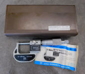 NSK 550-501 (0 - 25mm) Mechanical - Digital Micrometer in Hard Case