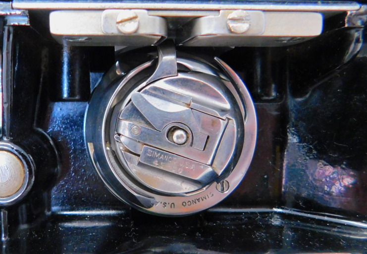 1935 Black Singer Featherweight 221 Sewing Machine AD884194