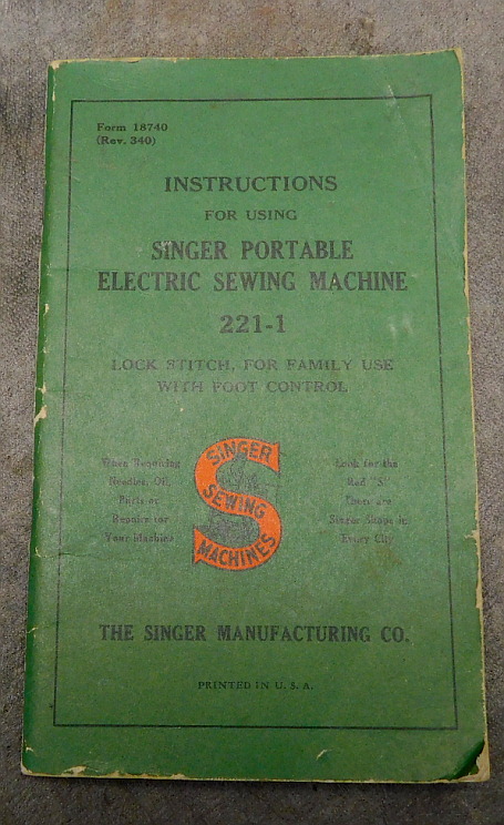 Singer Featherweight Sewing Machine AF175303