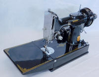 1939 Singer Featherweight 221 Sewing Machine (AF255066)