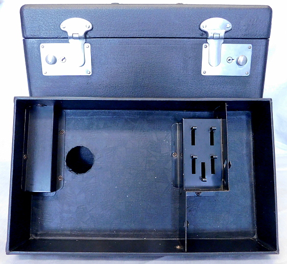 1939 Singer Featherweight 221 Sewing Machine (AF255066)