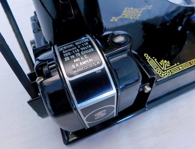 1939 Singer Featherweight 221 TOP DECAL Sewing Ma