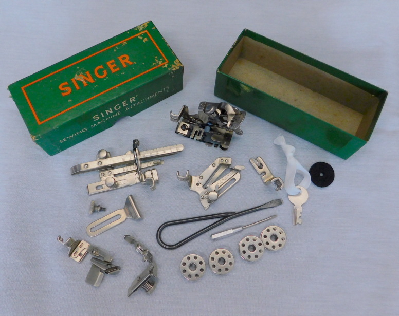 1939 Singer Featherweight 221 TOP DECAL Sewing Ma