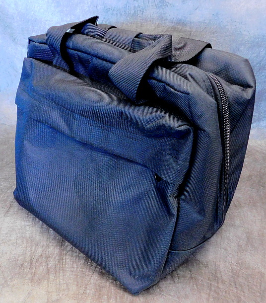 1953 Black Singer Featherweight 221 Sewing Machine (AL543762)