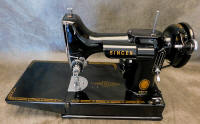 1955 Black Singer Featherweight 221 Sewing Machine (AL935923)