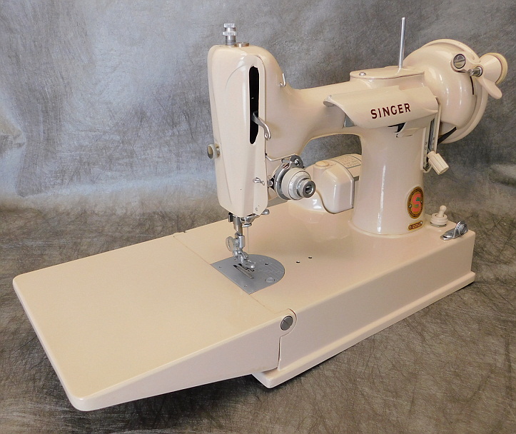 Tan Singer Featherweight Sewing Machine JE159511