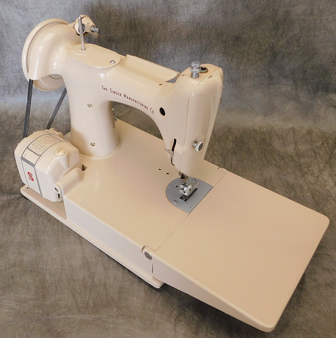 Tan Singer Featherweight Sewing Machine JE159511