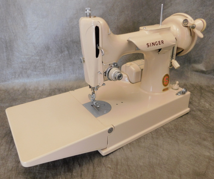 Tan Singer Featherweight Sewing Machine JE159511